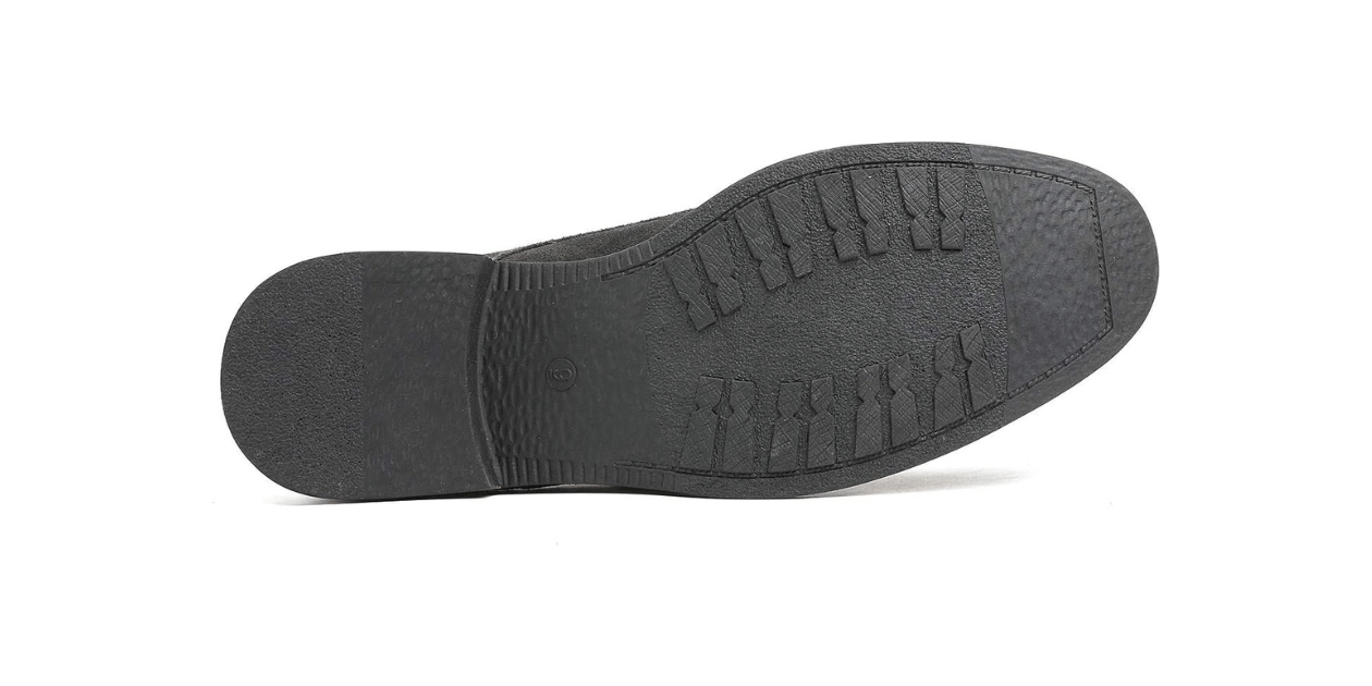 Bruno Marc Men’s Urban Suede Oxfords: Comfort & Style