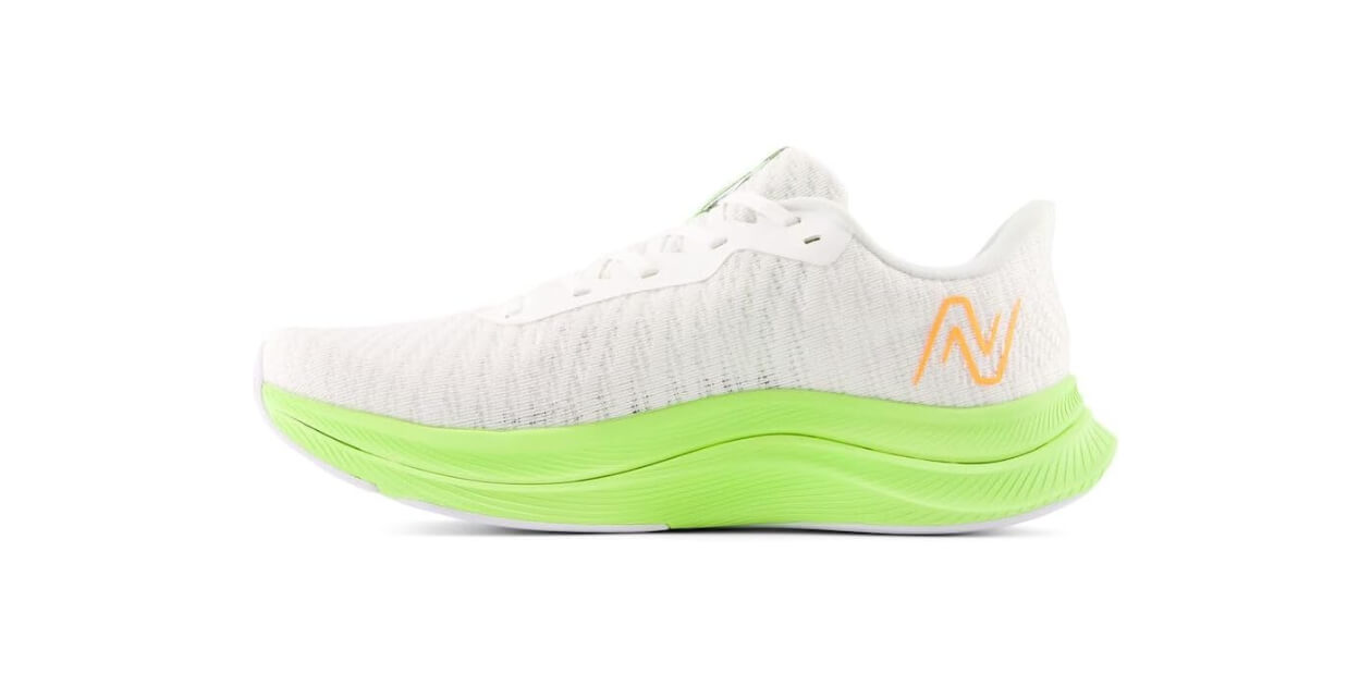 New Balance Men’s Mfcprv4: Propel Your Run with Comfort