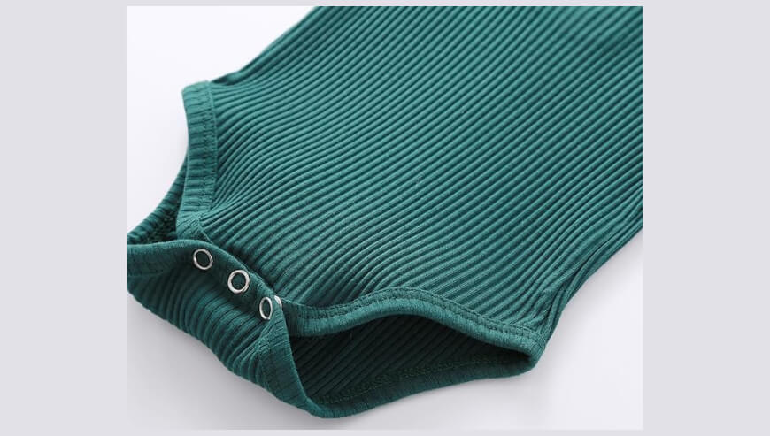 Newborn Baby Ribbed Knitted Outfit: Cozy & Stylish